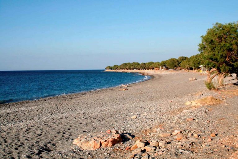 tavronitis beach